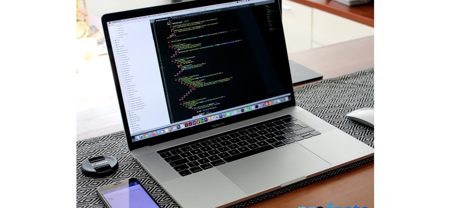 Když investovat, tak s ekonomickým specialistou